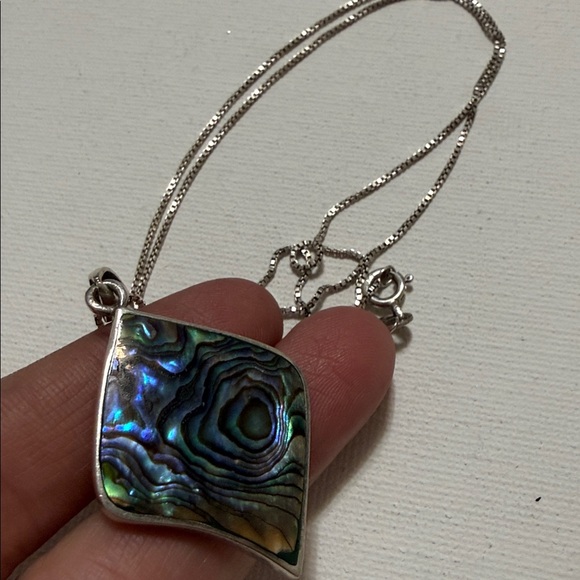 Elegant Sterling Silver 925 Abalone Pendant Necklace size 24’ in chain - Picture 7 of 12